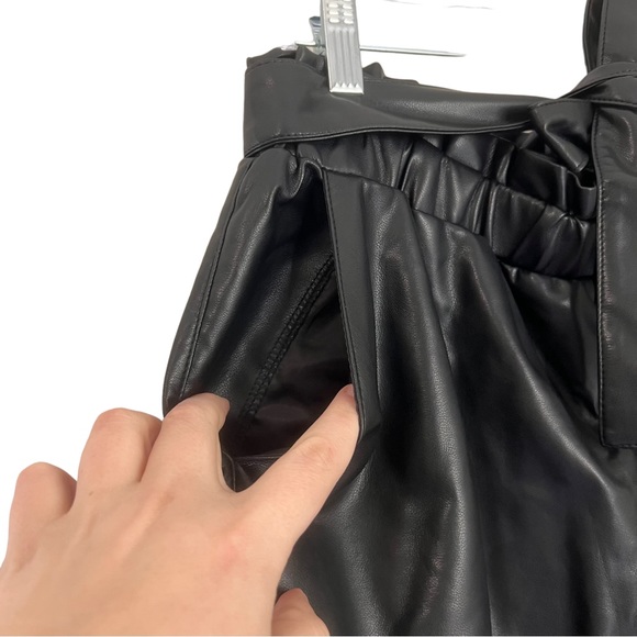 NEW Avec Les Filles Faux Leather Paperbag Tie Waist Straight Leg Pants M - Picture 5 of 8